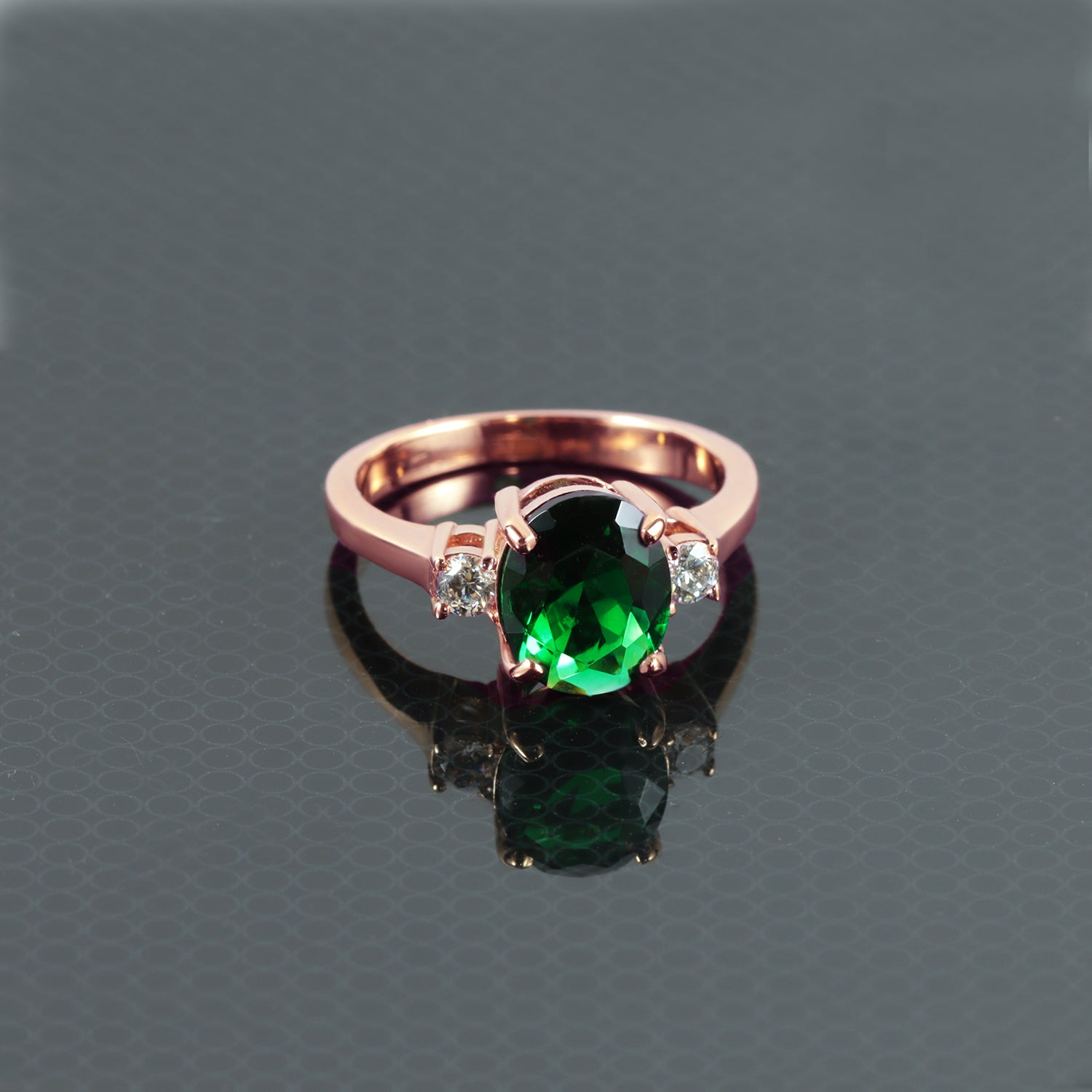 Oval Emerald Statement Ring with Clear Quartz Accents - H.L.Jewelry