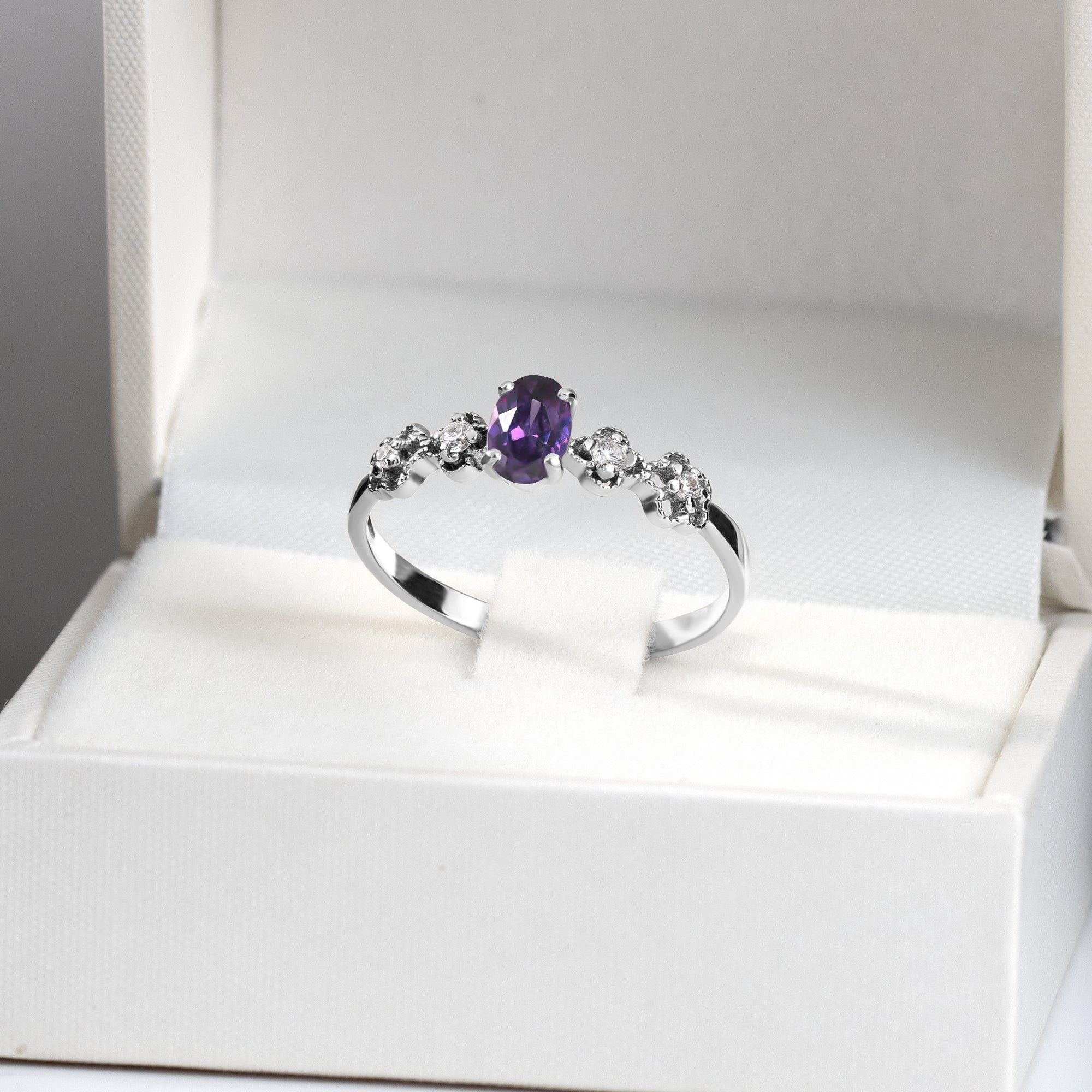 Oval Purple Amethyst Flower Ring with Clear Quartz Accents - H.L.Jewelry