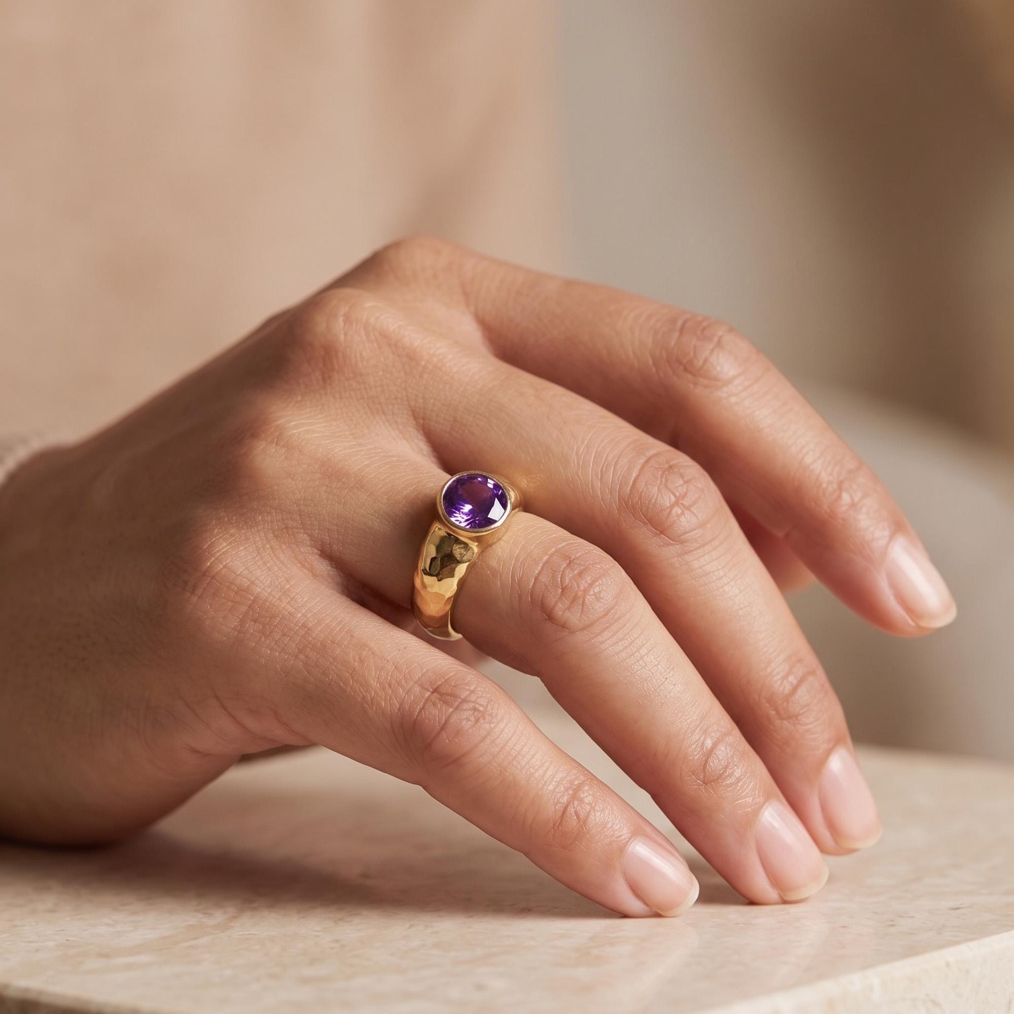 Round Amethyst Gemstone Bezel Set Statement Hammered Band Bold Ring - H.L.Jewelry