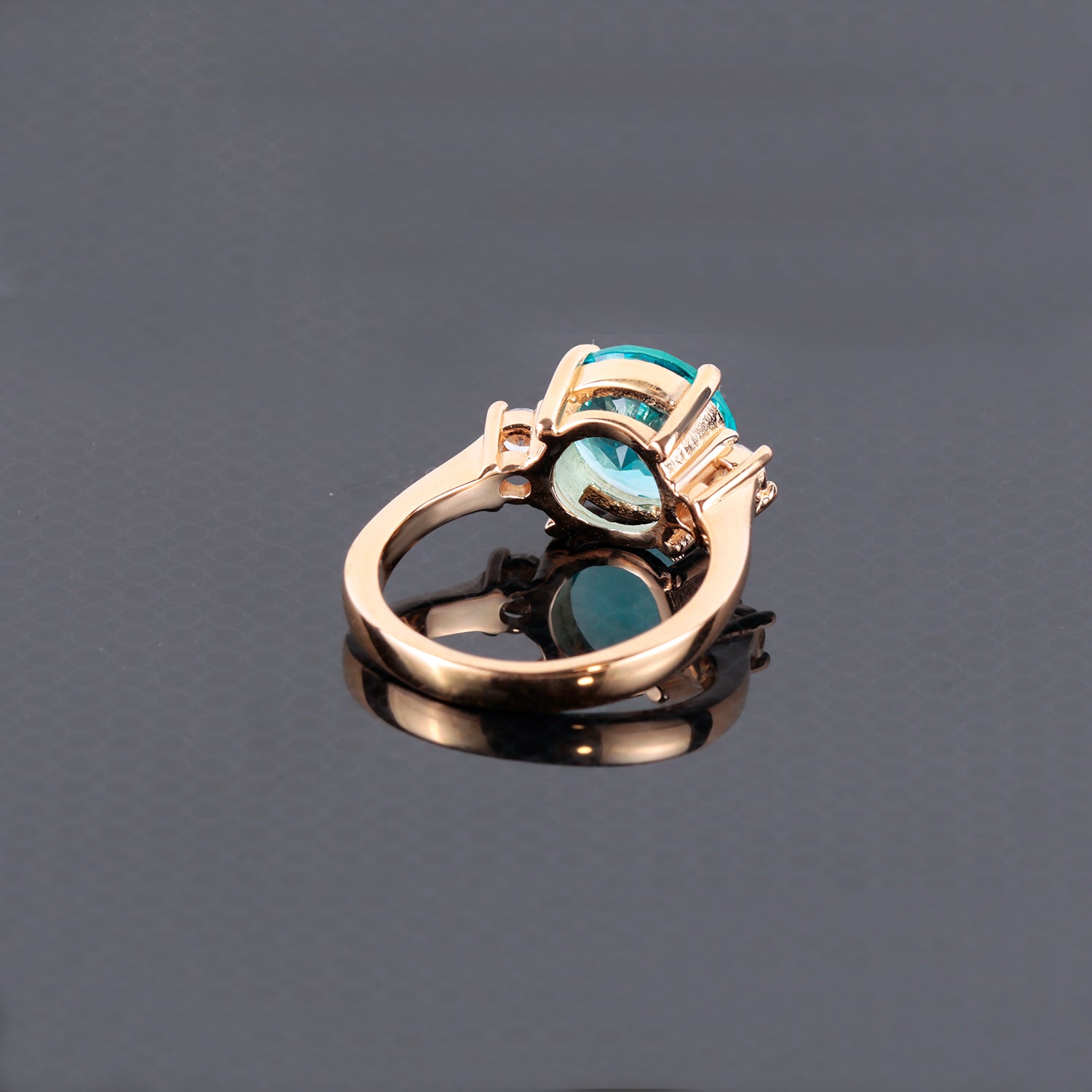 Round Aquamarine Statement Ring with Clear Quartz Accents - H.L.Jewelry
