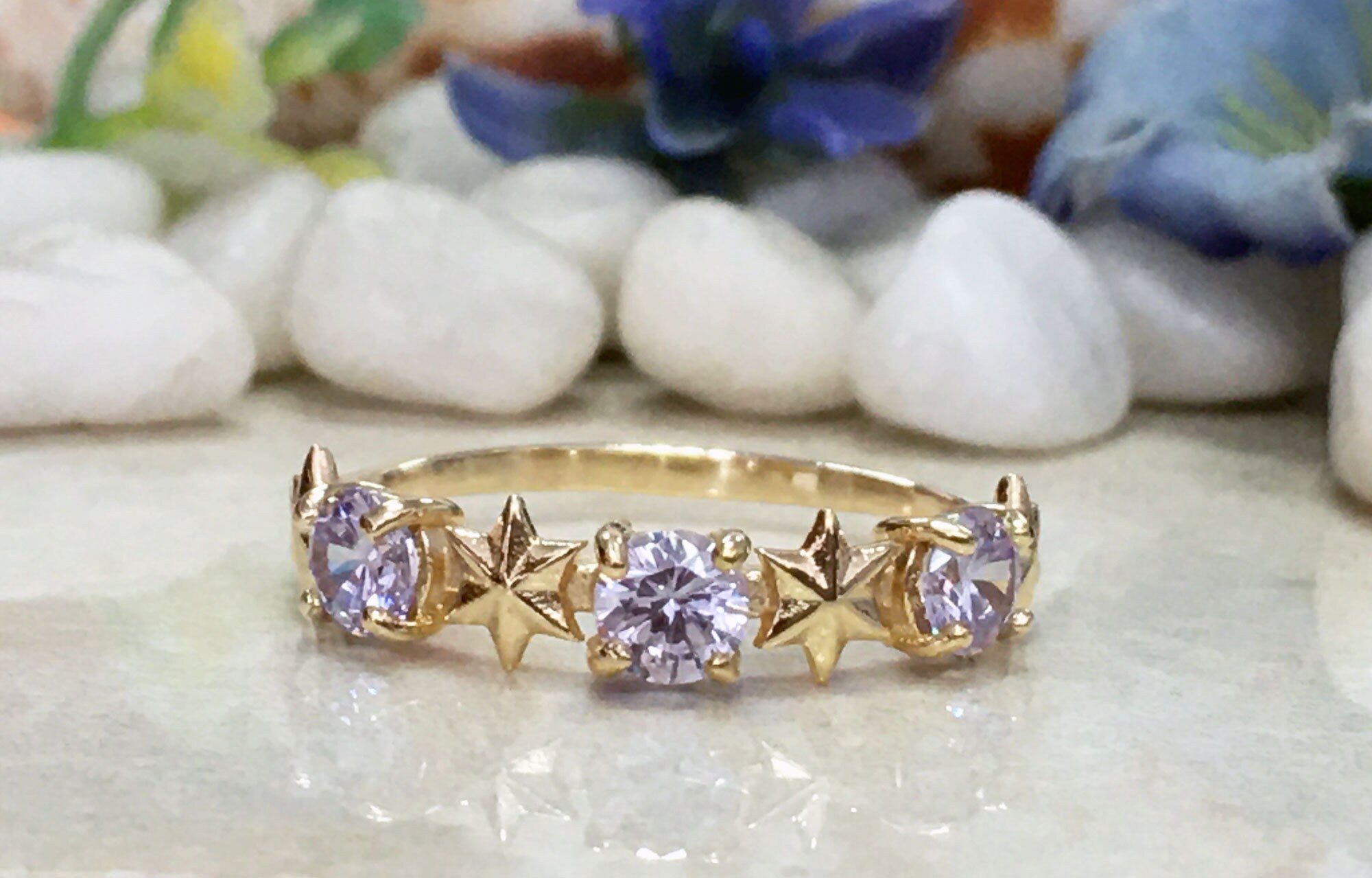 Round Lavender Amethyst Three Stone Ring with Star Accents - H.L.Jewelry