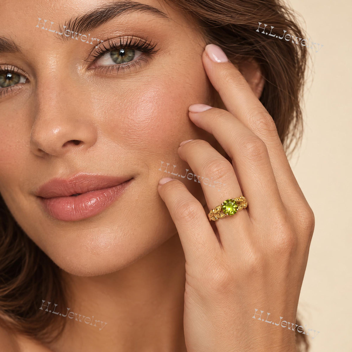 Round Peridot Gemstone Prong Set Leaves Botanical Ring - H.L.Jewelry