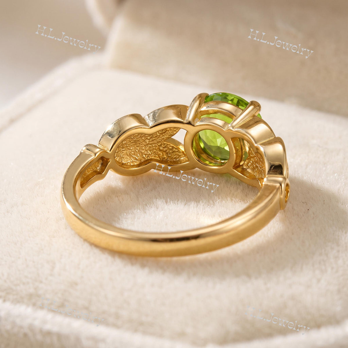 Round Peridot Gemstone Prong Set Leaves Botanical Ring - H.L.Jewelry