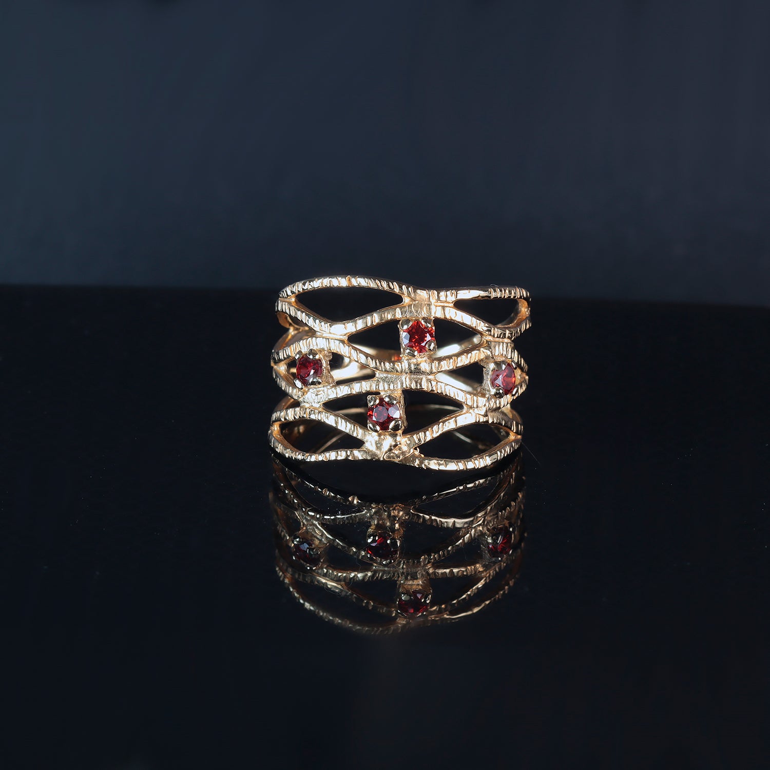 Round Red Garnet Four Stone Wide Hammered Band Ring - H.L.Jewelry