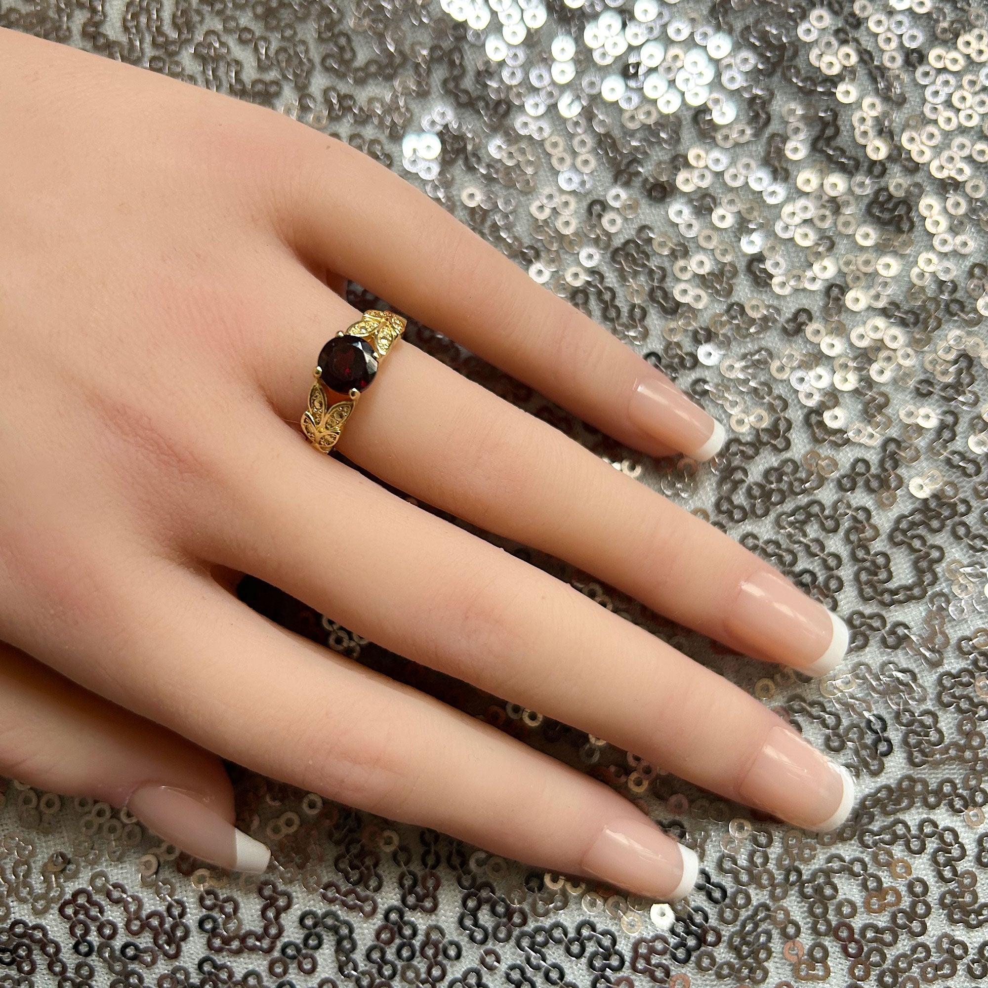 Round Red Garnet Gemstone Leaves Ring - H.L.Jewelry