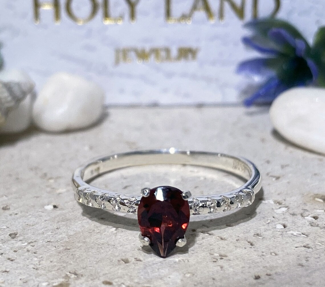 Red Garnet Ring - January Birthstone - Pear-Shaped Red Garnet Gemstone Ring with Clear Quartz Accents - H.L.Jewelry