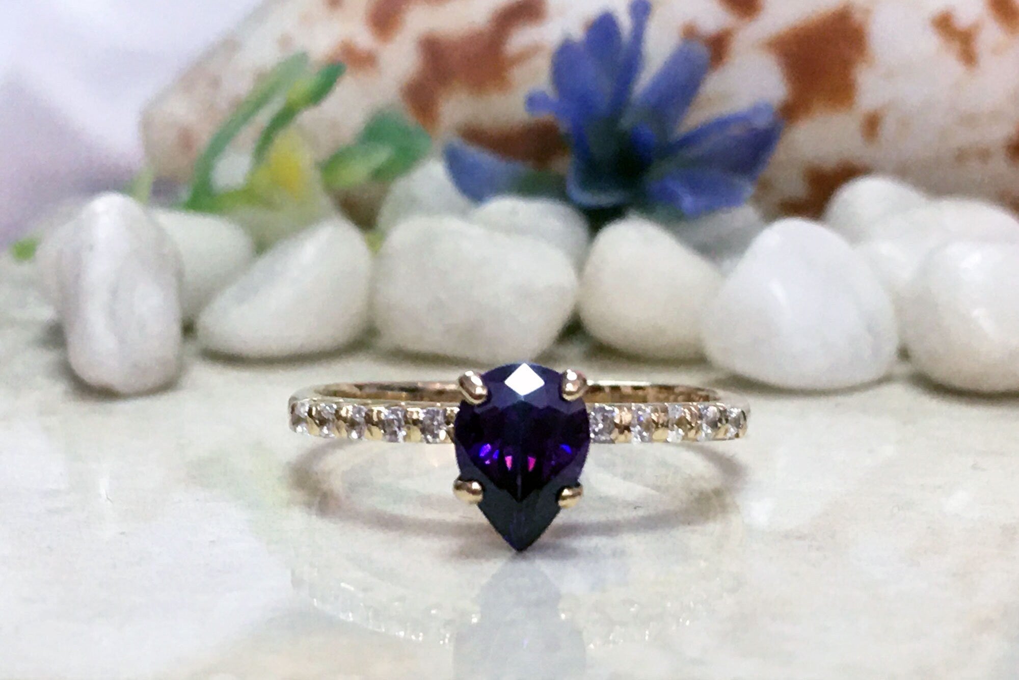 Purple Amethyst Ring - February Birthstone - Pear-Shaped Purple Amethyst Gemstone Ring with Clear Quartz Accents - H.L.Jewelry