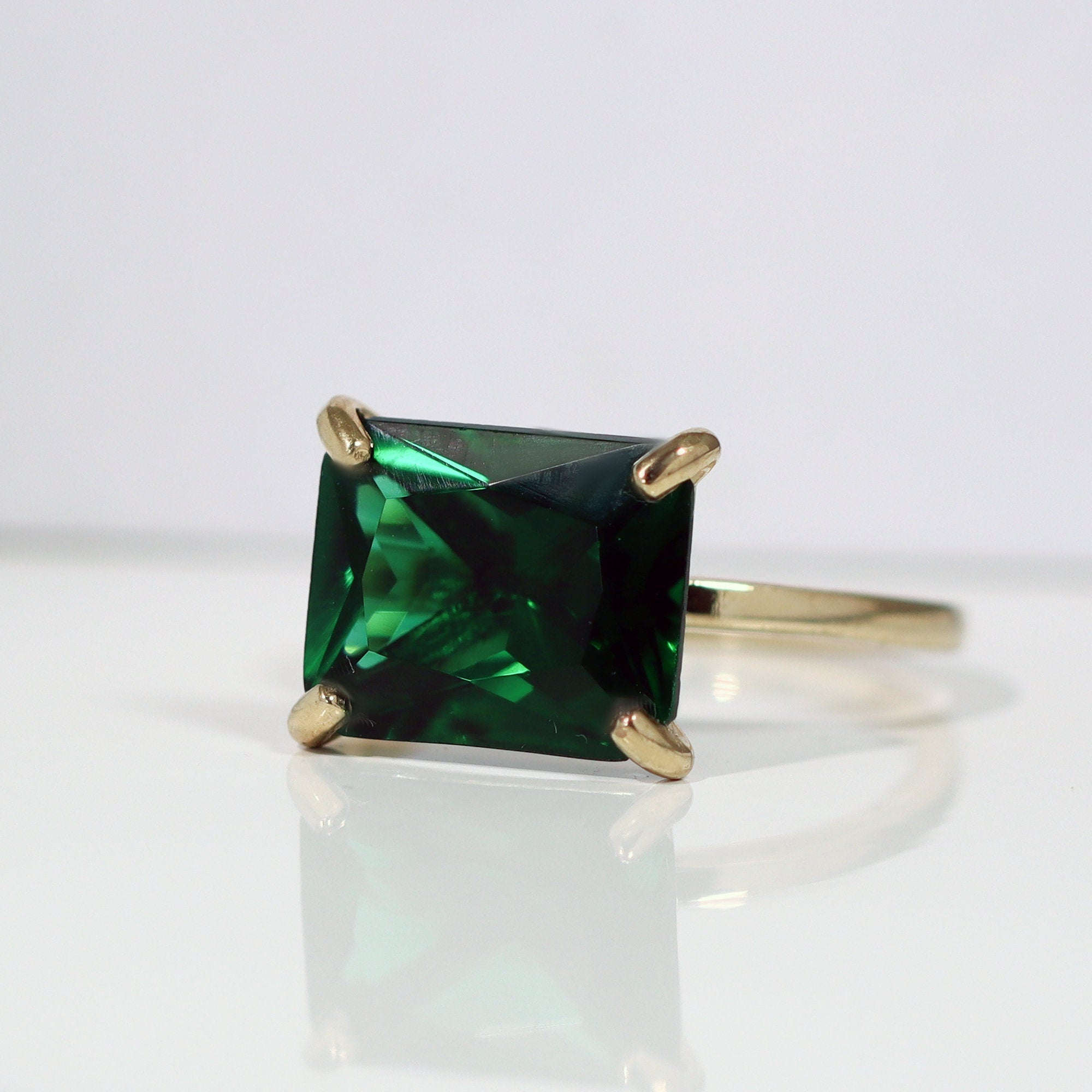 Emerald Ring - May Birthstone - Emerald Gemstone Horizontal Rectangular Shape Solitaire Ring - H.L.Jewelry