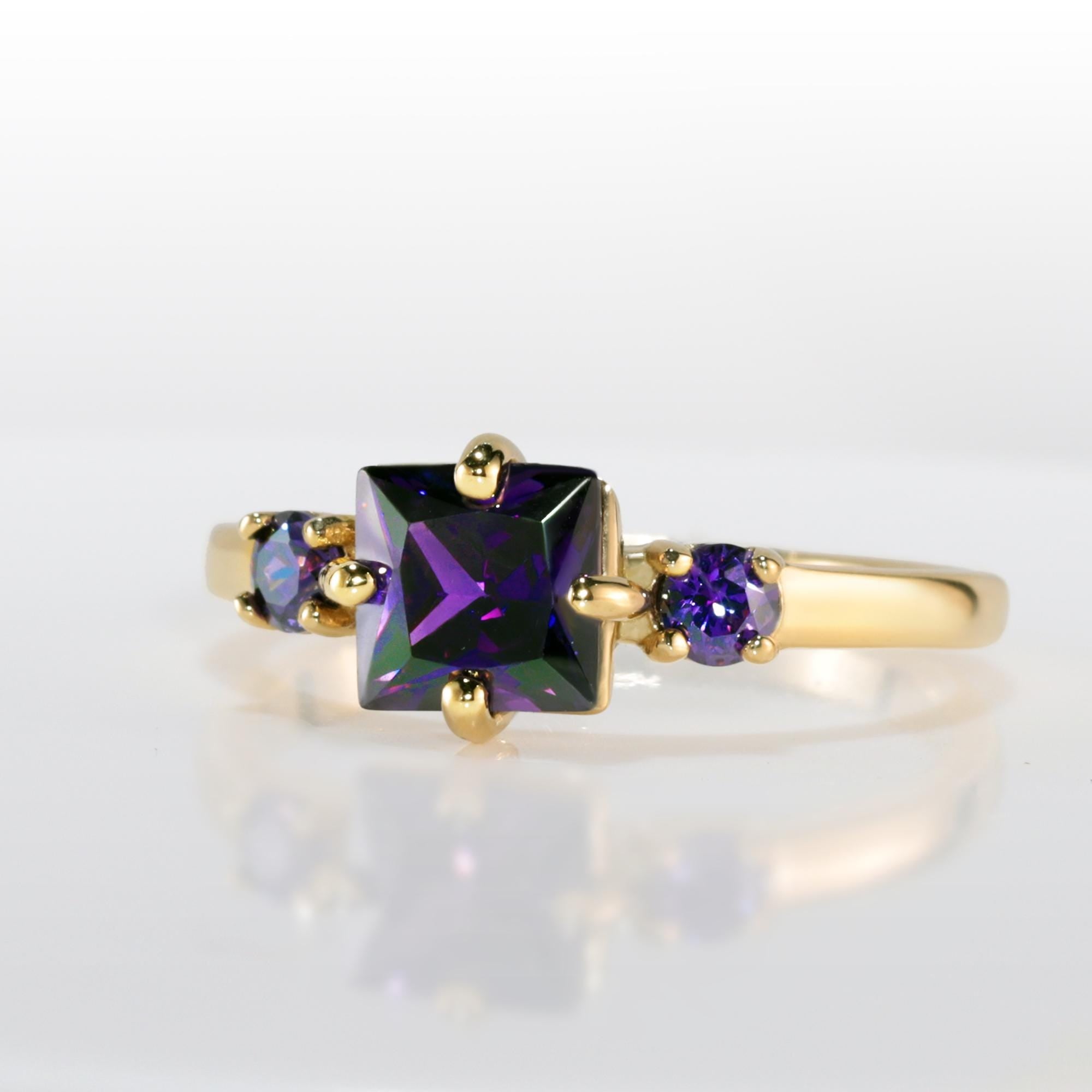 Amethyst Ring - February Birthstone - Square and Round Stones Triple Amethyst Ring - H.L.Jewelry