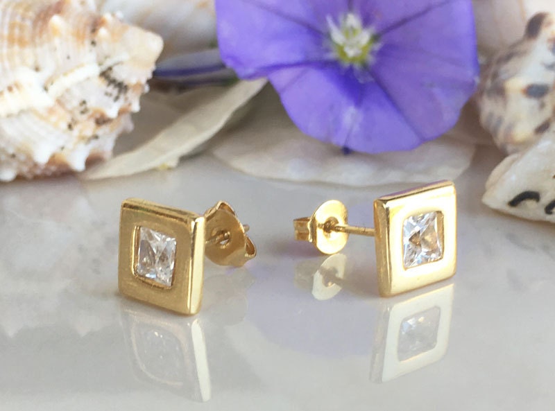 April Birthstone Clear Quartz Simple Square Stud Earrings - H.L.Jewelry
