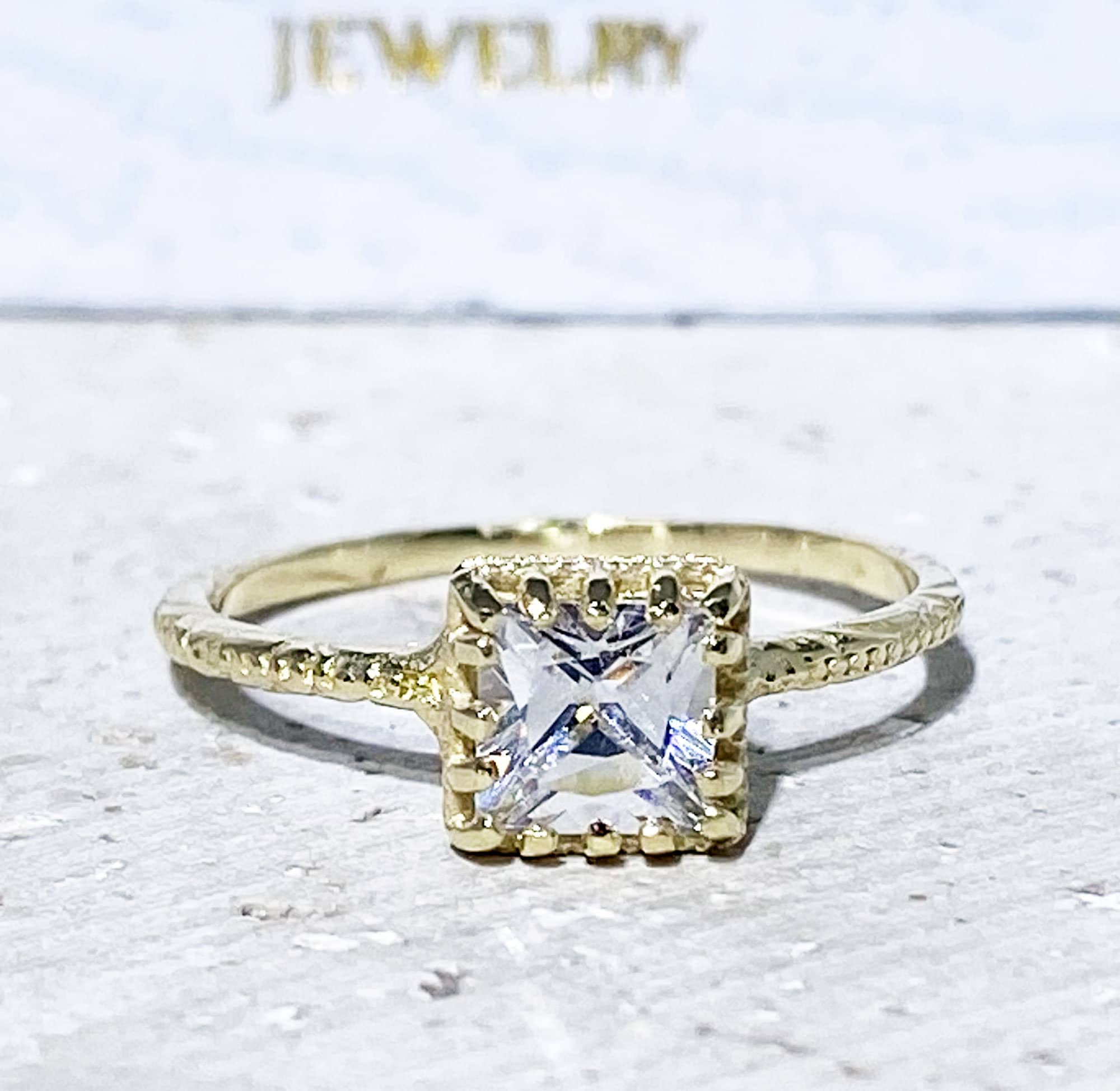 April Birthstone Clear Quartz Square Crown Simple Hammered Band Ring - H.L.Jewelry