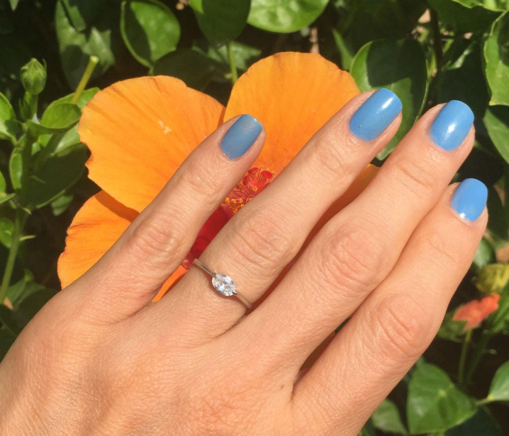 April Birthstone East-West Oval Clear Quartz Gemstone Stackable Simple Ring - H.L.Jewelry