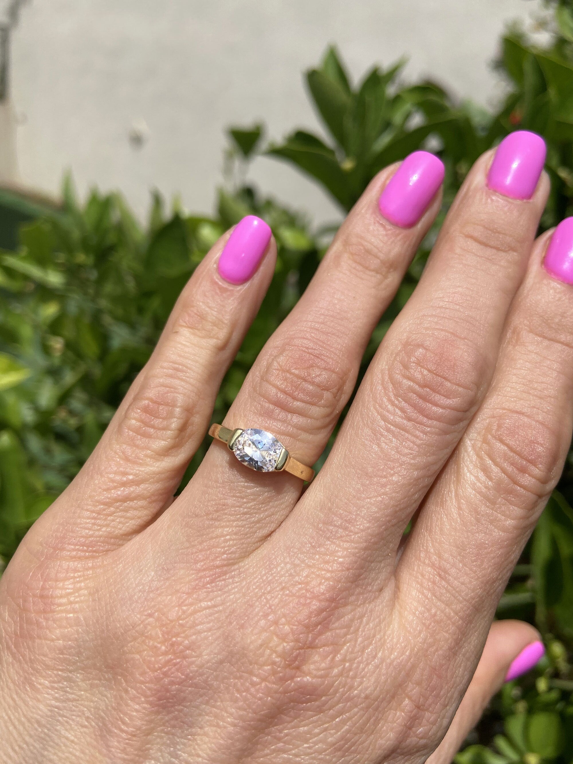 April Birthstone East-West Oval Clear Quartz Simple Stacking Ring - H.L.Jewelry