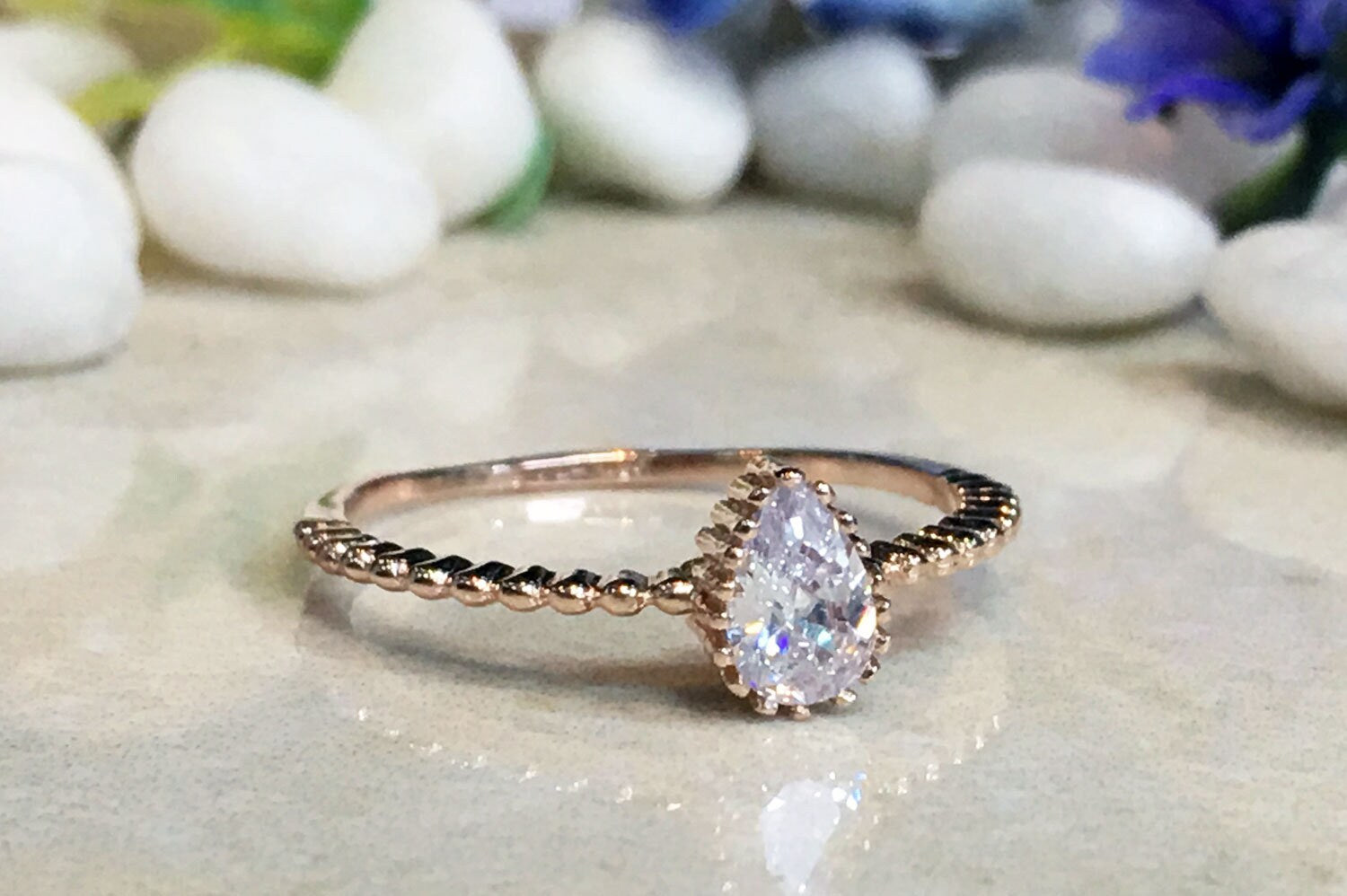 April Birthstone Pear-Shaped Clear Quartz Delicate Simple Ring - H.L.Jewelry