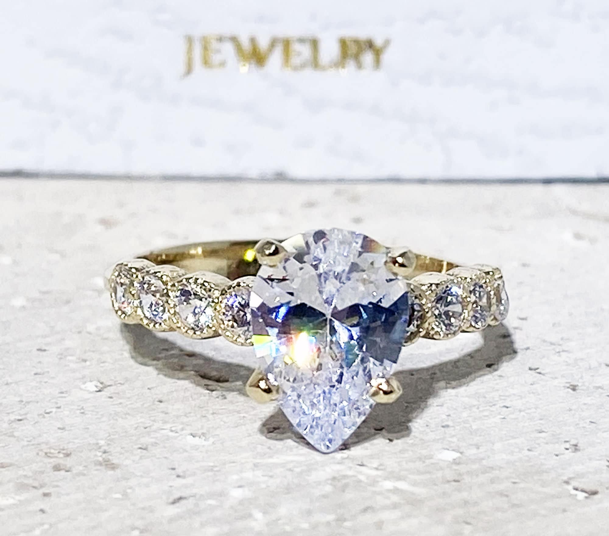 April Birthstone Pear-Shaped Clear Quartz Gemstone Engagement Ring - H.L.Jewelry