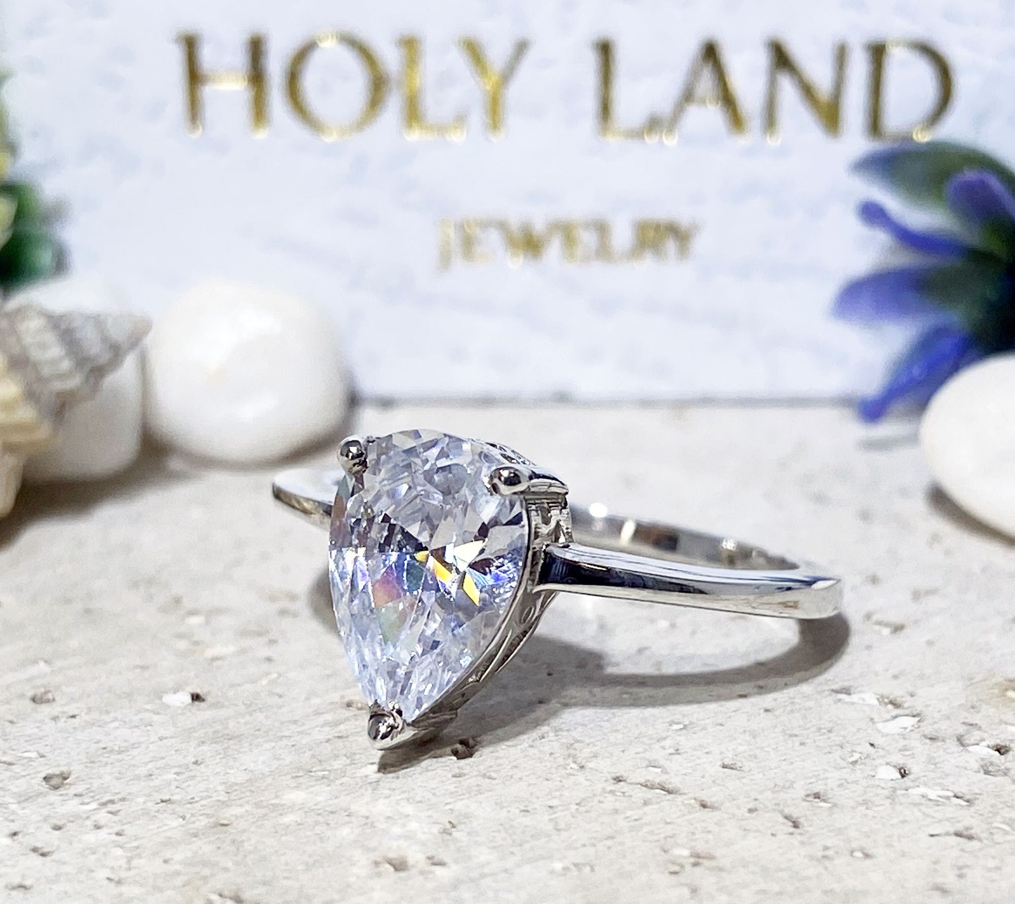 April Birthstone Pear-Shaped Clear Quartz Lace Setting Ring - H.L.Jewelry
