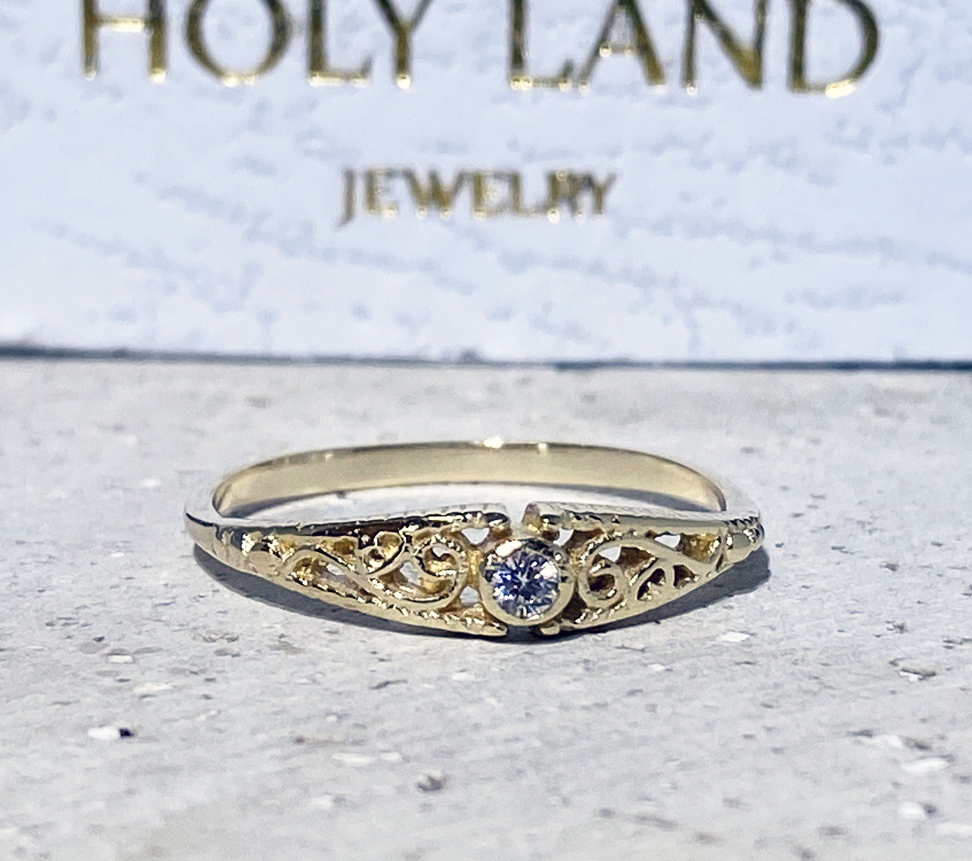 April Birthstone Round Clear Quartz Delicate Lace Ring - H.L.Jewelry