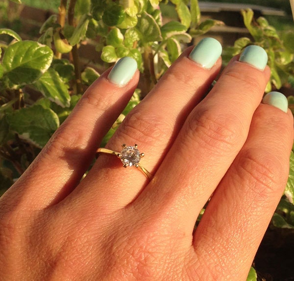 April Birthstone Round Clear Quartz Gemstone Classic Solitaire Ring - H.L.Jewelry