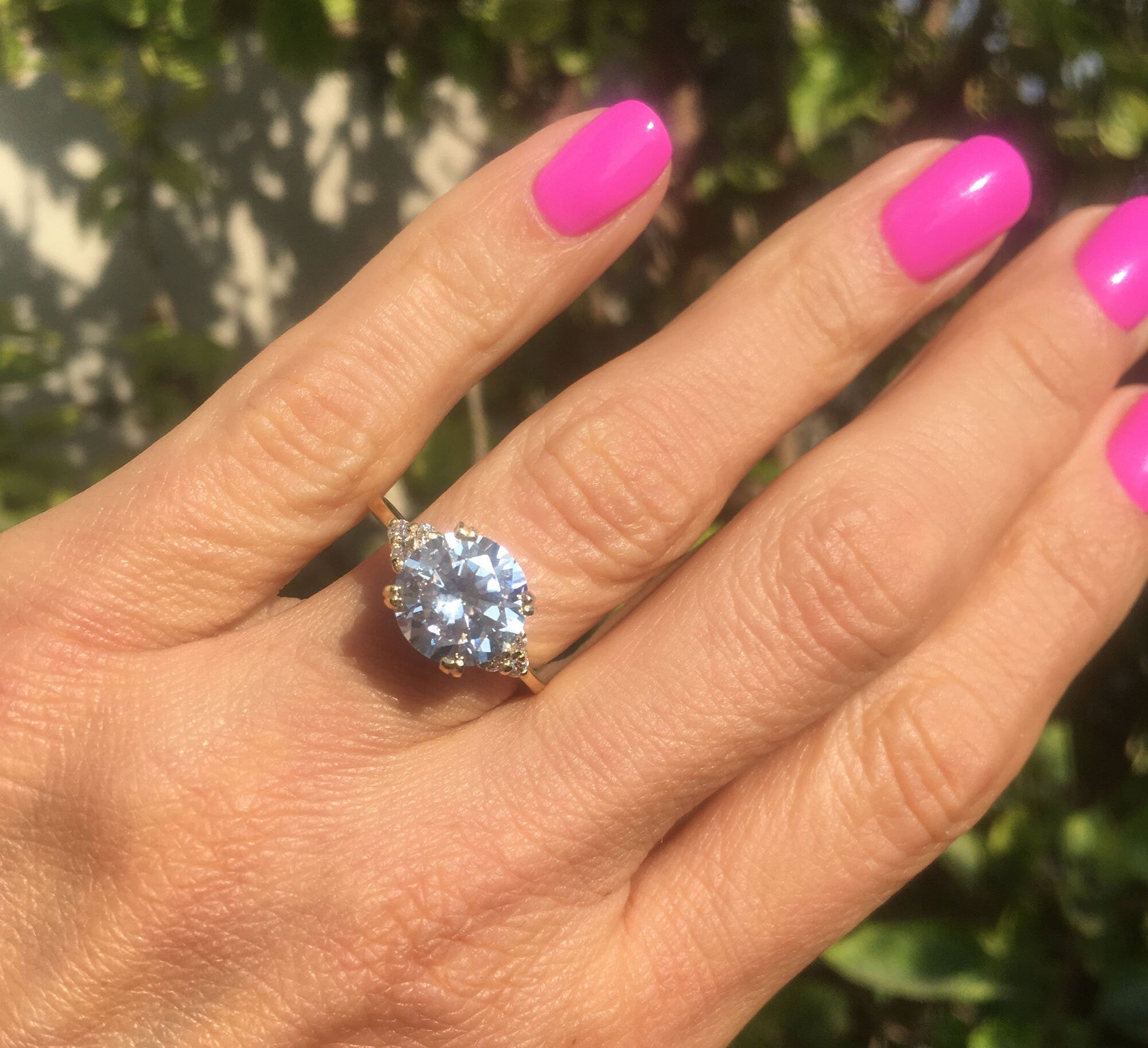 April Birthstone Round Clear Quartz Gemstone Engagement Ring - H.L.Jewelry