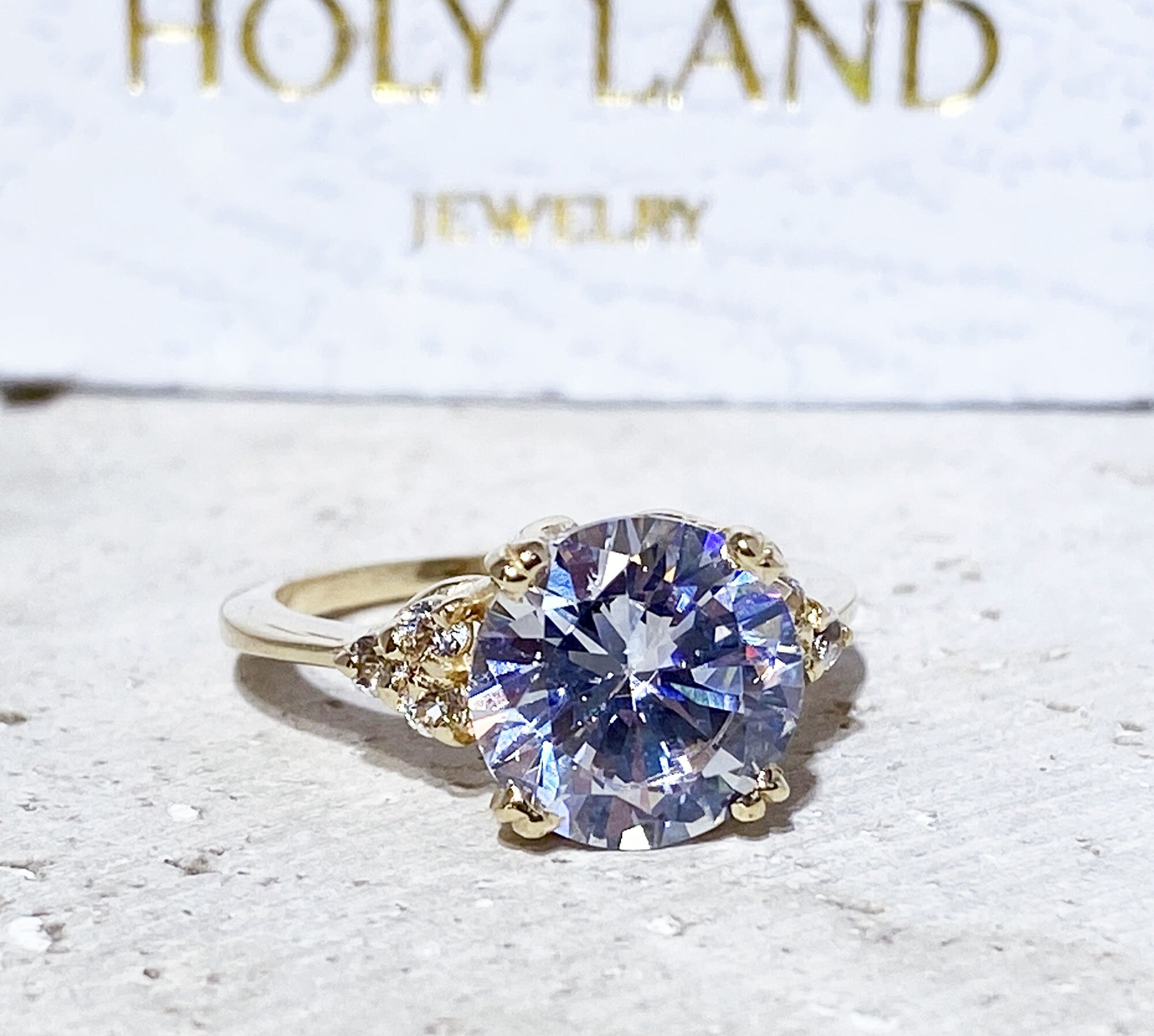 April Birthstone Round Clear Quartz Gemstone Engagement Ring - H.L.Jewelry