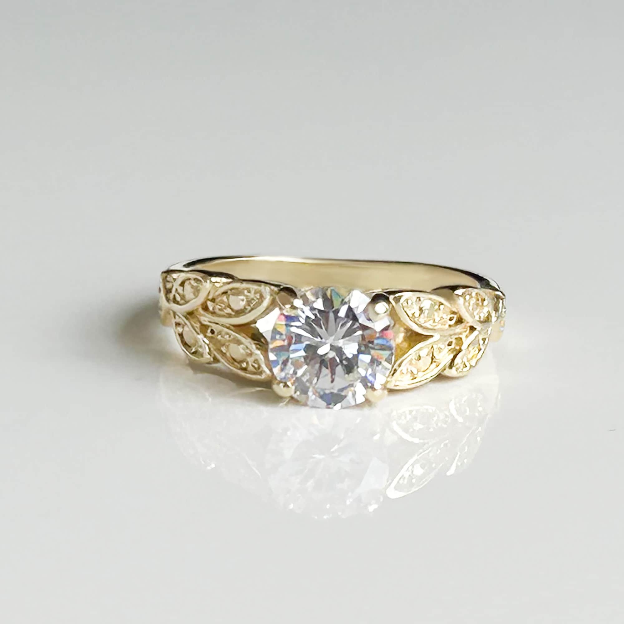 April Birthstone Round Clear Quartz Gemstone Flower Leaves Ring - H.L.Jewelry