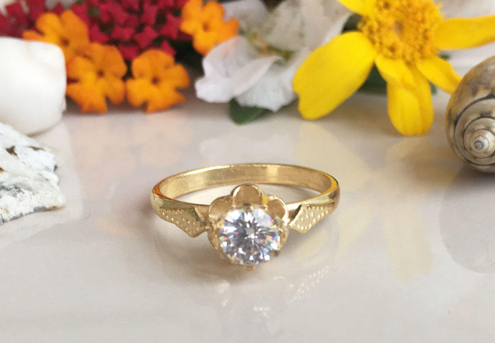 April Birthstone Round Clear Quartz Gemstone Flower Ring - H.L.Jewelry