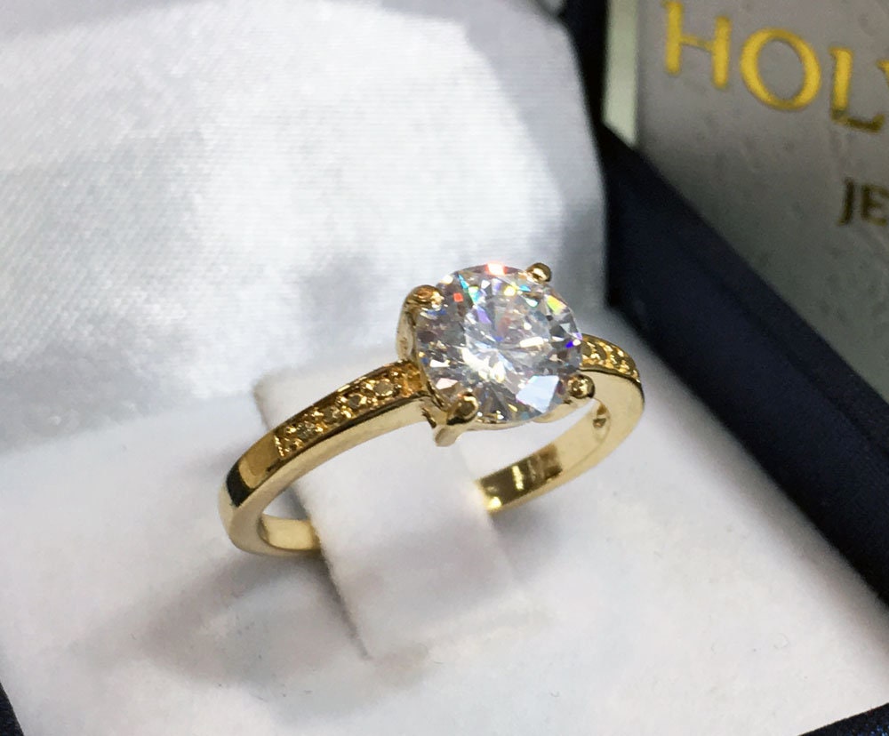 April Birthstone Round Clear Quartz Gemstone Simple Solitaire Ring - H.L.Jewelry