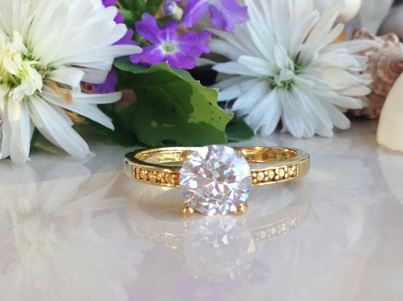 April Birthstone Round Clear Quartz Gemstone Simple Solitaire Ring - H.L.Jewelry