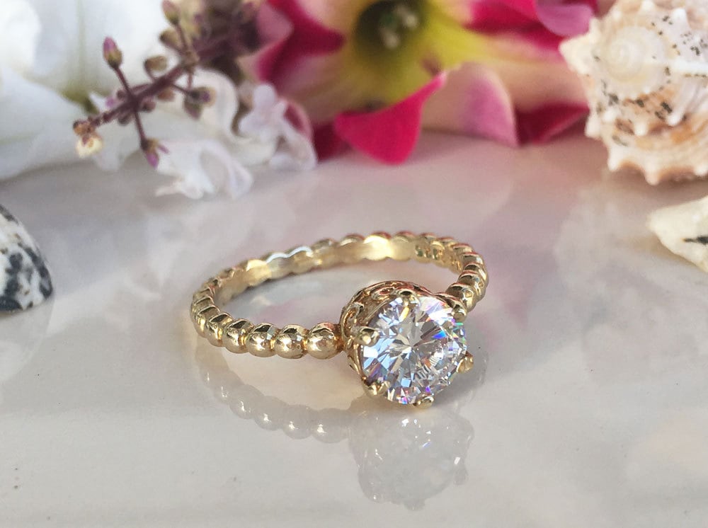 April Birthstone Round Clear Quartz Gemstone Vintage Beaded Band Ring - H.L.Jewelry