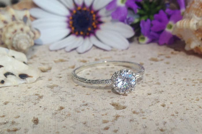 April Birthstone Round Clear Quartz Simple Hammered Band Ring - H.L.Jewelry