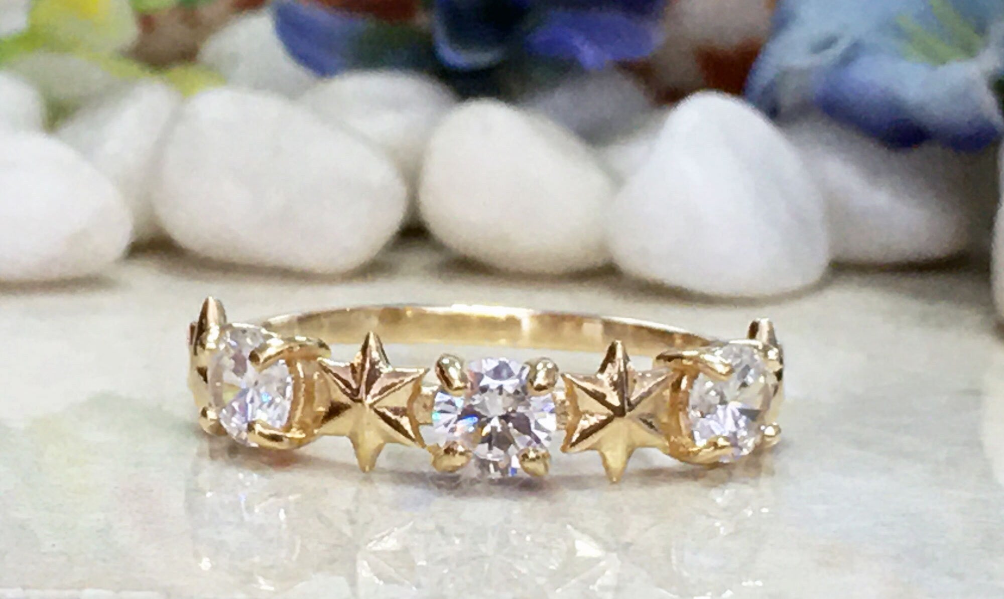 April Birthstone Round Clear Quartz Three Stone Ring with Star Accents - H.L.Jewelry