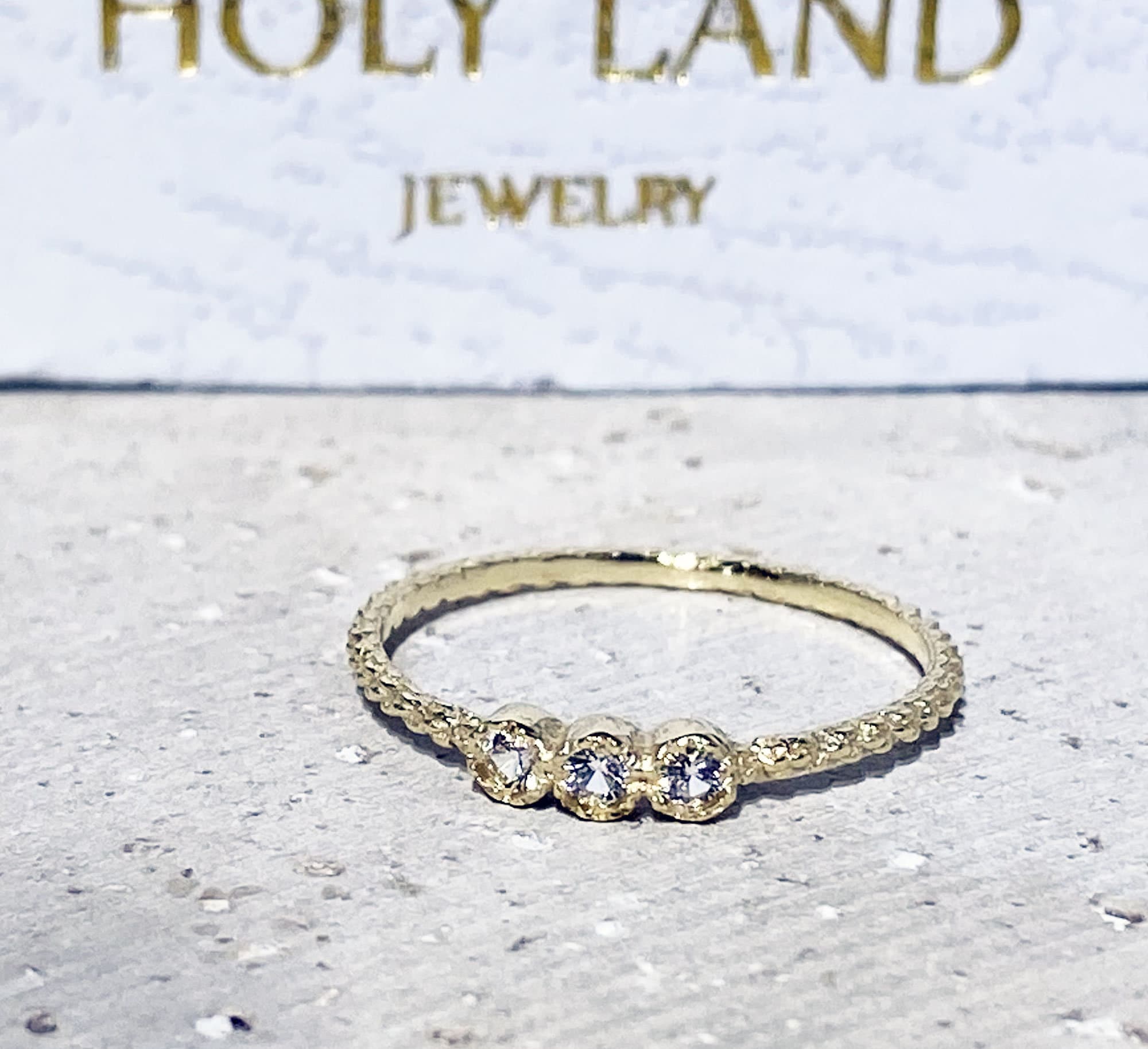 April Birthstone Round Clear Quartz Three Stone Simple Stackable Ring - H.L.Jewelry