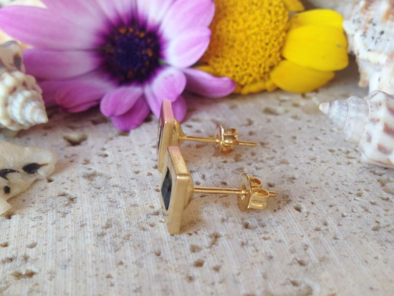 Black Onyx Simple Square Stud Earrings - H.L.Jewelry