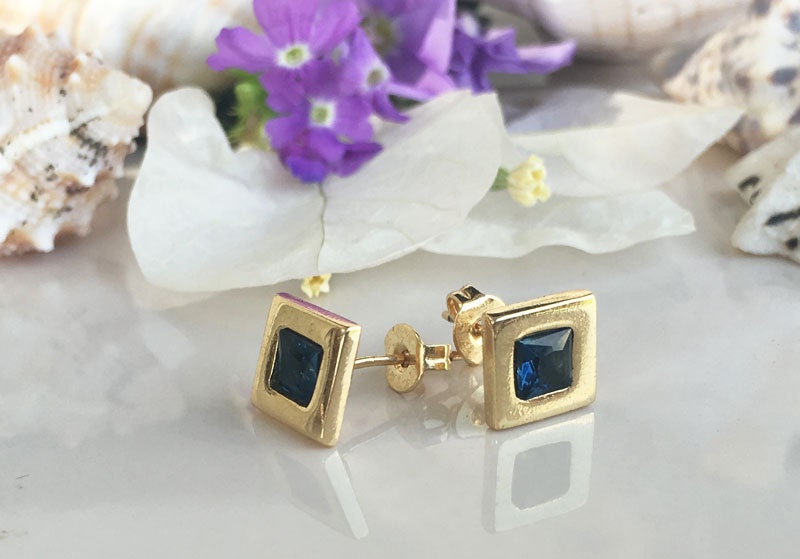 Blue Sapphire Earrings - September Birthstone Jewelry - Blue Sapphire Gemstone Simple Square Stud Earrings - H.L.Jewelry