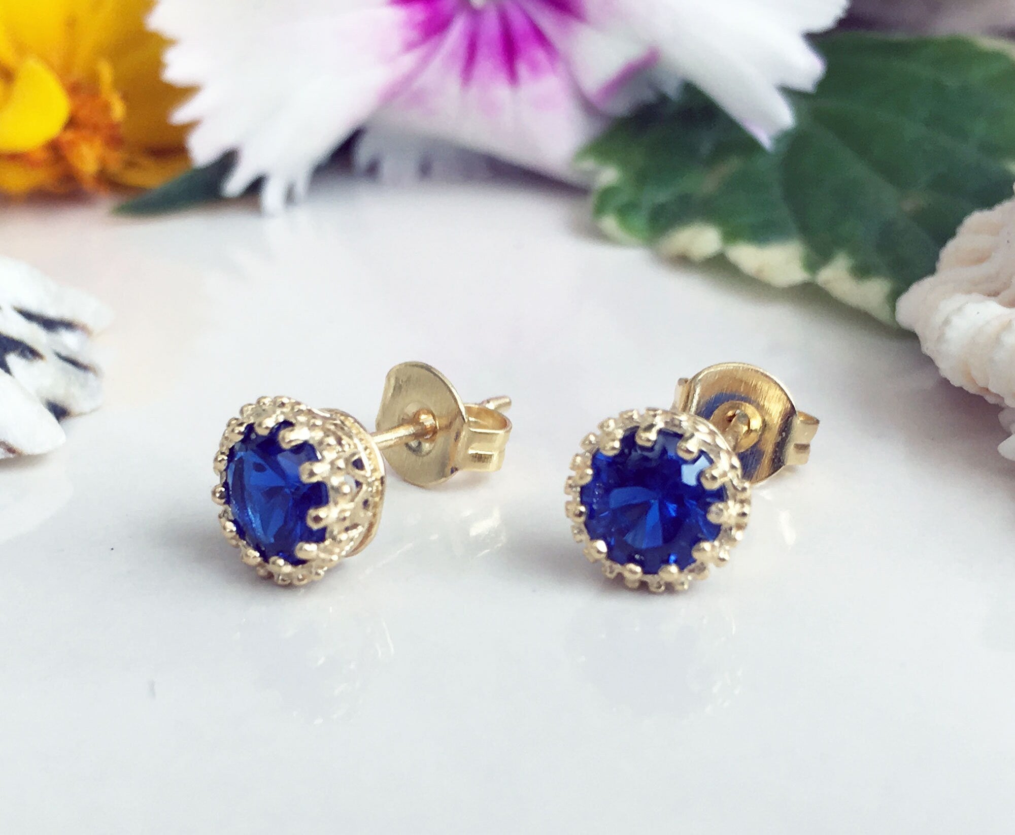 Blue Sapphire Simple Round Stud Earrings - H.L.Jewelry