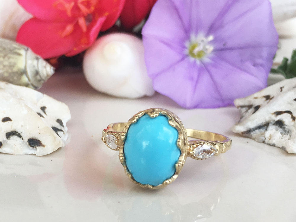 Blue Turquoise Vintage Oval Crown Ring with Clear Quartz Accents - H.L.Jewelry