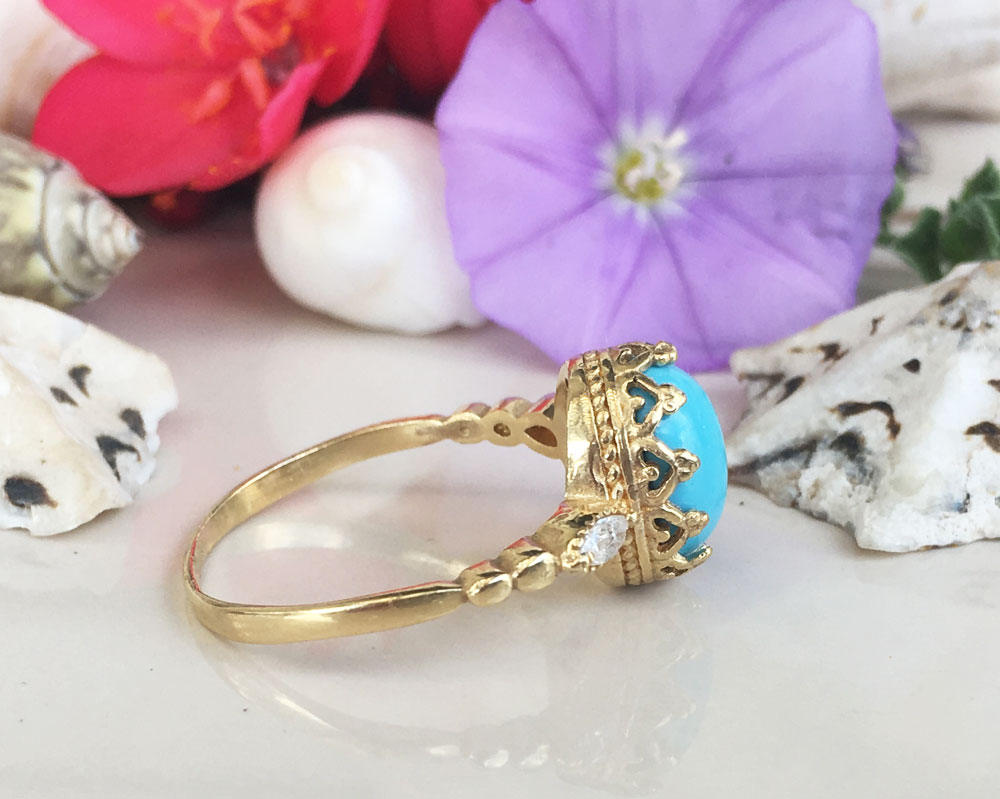 Blue Turquoise Vintage Oval Crown Ring with Clear Quartz Accents - H.L.Jewelry