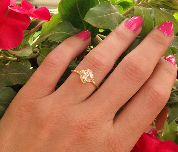 Citrine Square Crown Simple Twist Band Ring - H.L.Jewelry