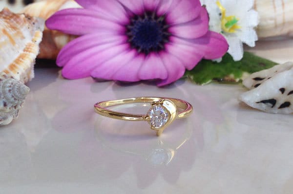 Dolphin Delicate Simple Ring with Clear Quartz Stone - H.L.Jewelry