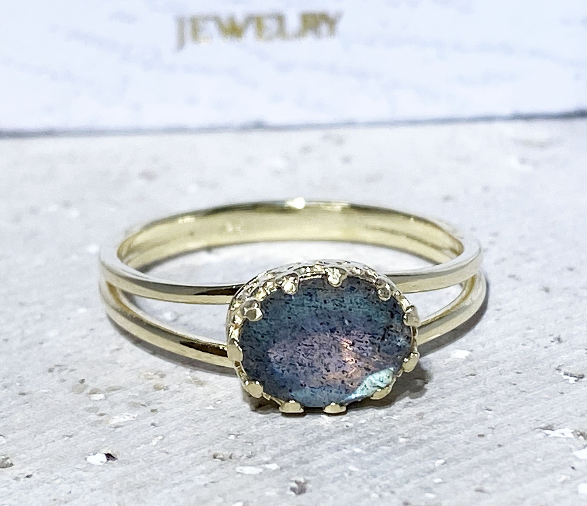 East West Labradorite Double Band Vintage Oval Crown Ring - H.L.Jewelry