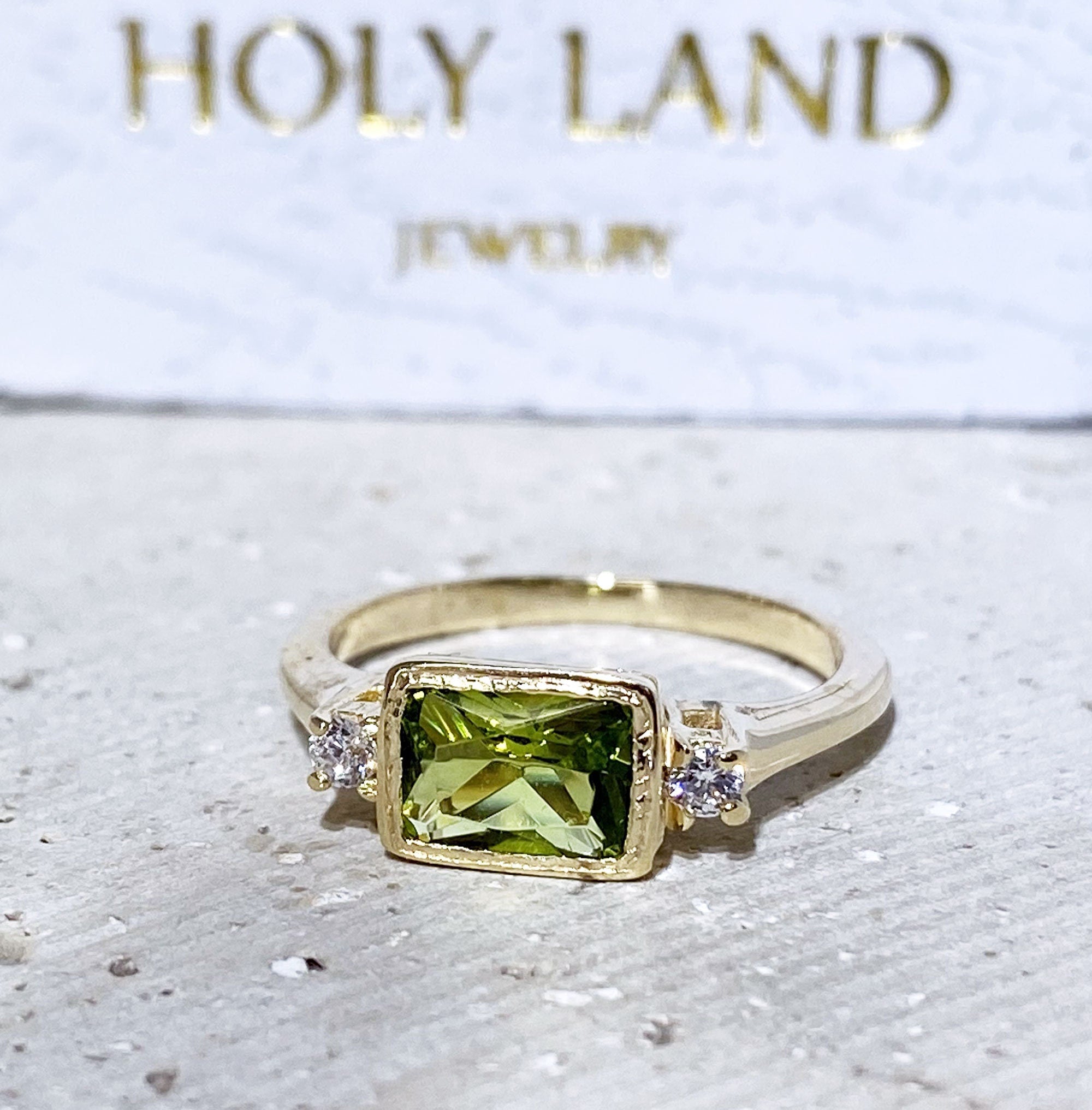 East-West Octagon Peridot Ring with Clear Quartz Accents - H.L.Jewelry
