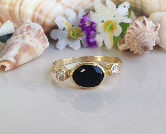 East-West Oval Black Onyx Bezel Ring with Clear Quartz Accents - H.L.Jewelry