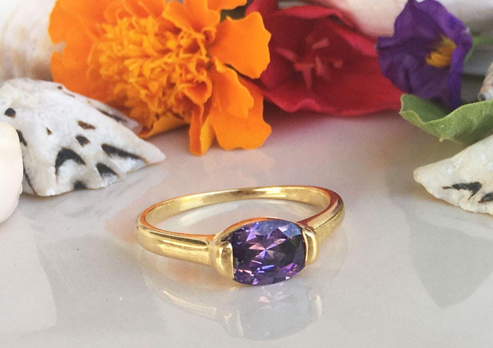 East-West Oval Purple Amethyst Simple Stackable Ring - H.L.Jewelry