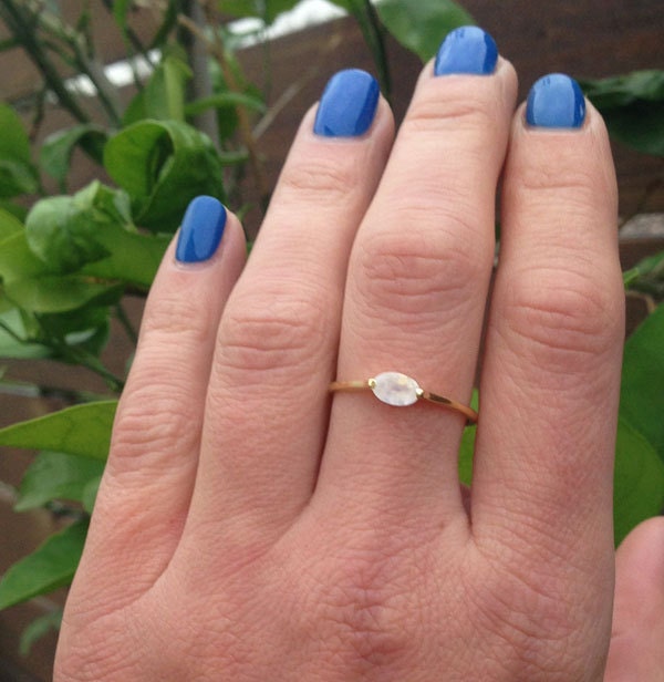 East-West Oval Rainbow Moonstone Simple Stackable Ring - H.L.Jewelry