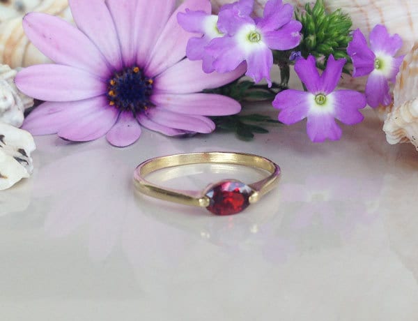 East-West Oval Red Garnet Simple Stackable Ring - H.L.Jewelry