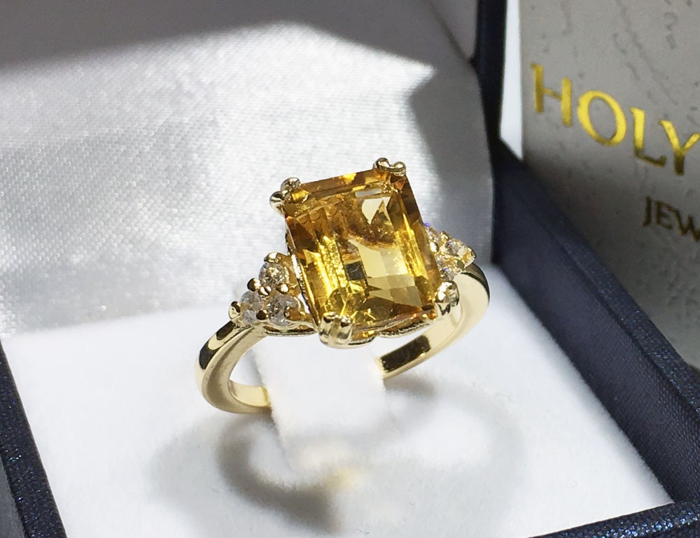 Emerald-Cut Citrine Engagement Ring with Clear Quartz Accents - H.L.Jewelry