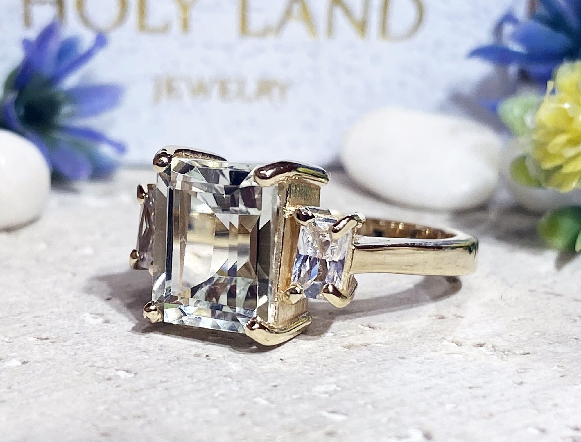 Emerald-Cut Green Amethyst Statement Ring with Clear Quartz Accents - H.L.Jewelry
