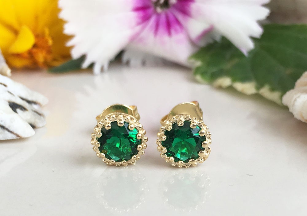 Emerald Earrings - May Birthstone Jewelry - Small Round Stud Earrings with Emerald Gemstones - H.L.Jewelry