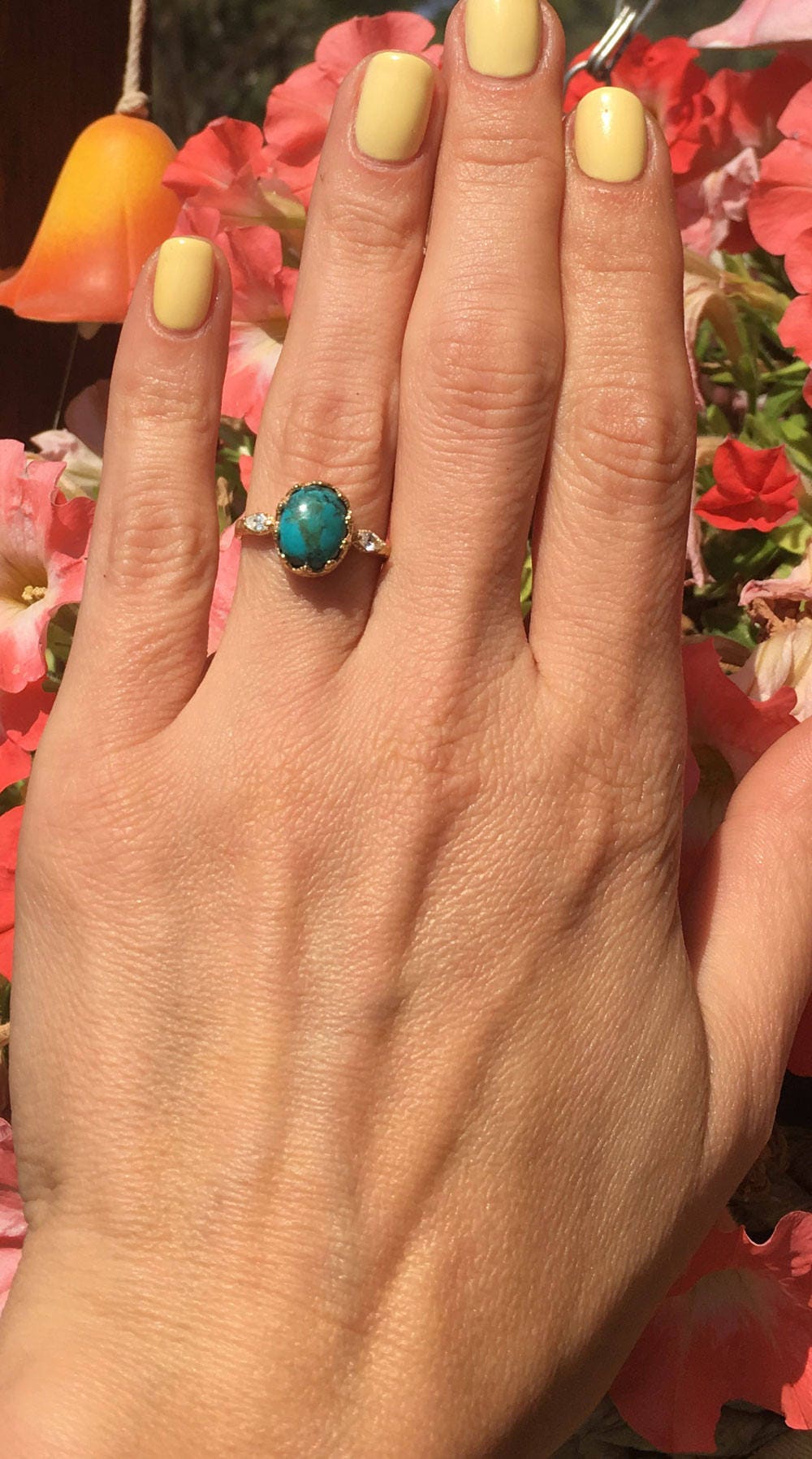 Green Turquoise Vintage Oval Crown Ring with Clear Quartz Accents - H.L.Jewelry
