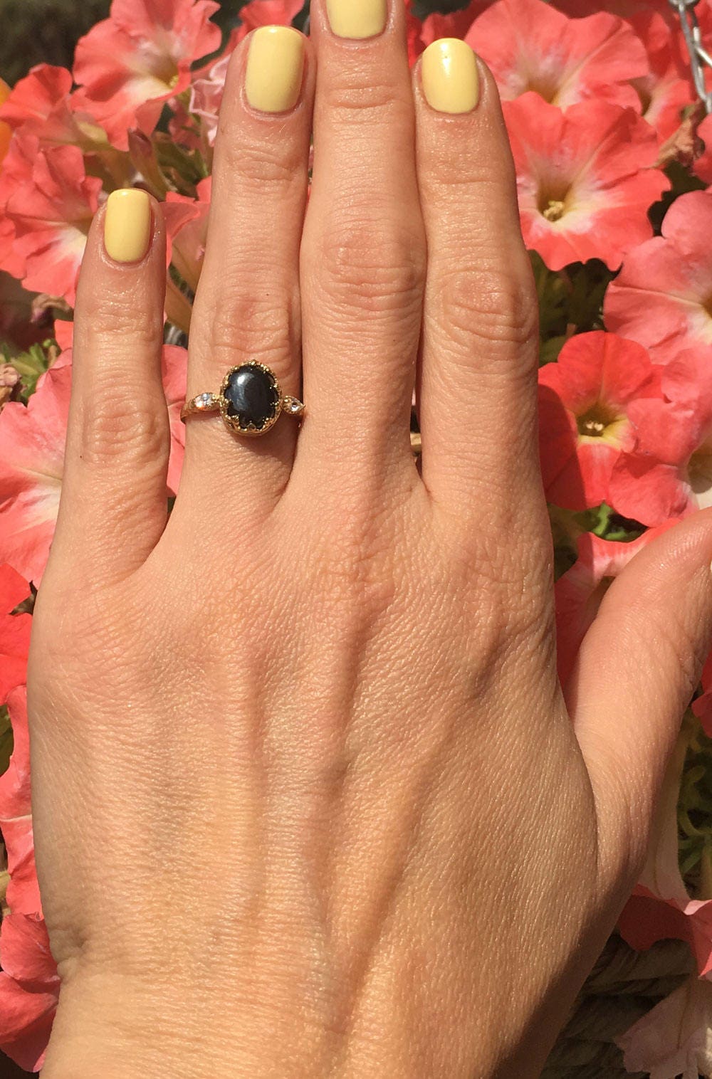 Hematite Vintage Oval Crown Ring with Clear Quartz Accents - H.L.Jewelry